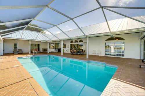 Waterfront Living at its Best! Florida Getaway in ชาร์ลอต ฮาร์เบอร์