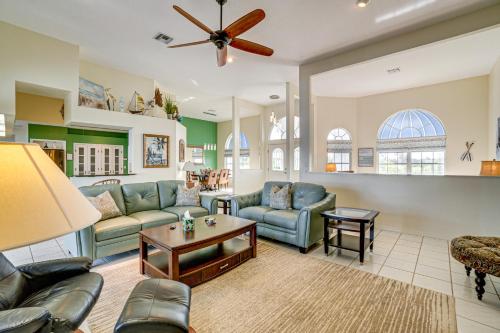 Waterfront Living at its Best! Florida Getaway in ชาร์ลอต ฮาร์เบอร์