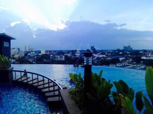 new sky hotel 207 ho nghinh phuoc my son tra da nang vietnam vn uminpia narumi 1 8 obama japan jp