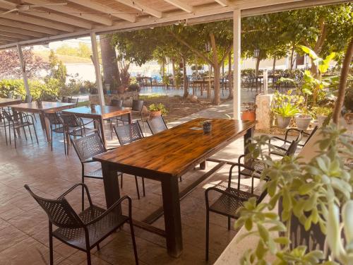 Restaurant, Babos Holidays in Ammoudia