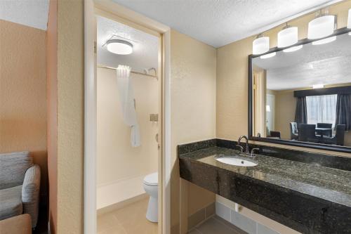 Best Western Space Shuttle Inn - image 11