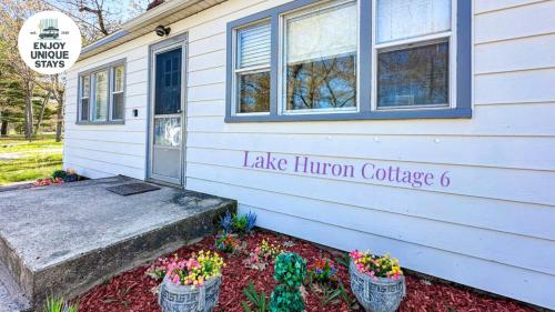 Lake Huron Cottage 6 - 3 Bed 1 Bath, Lincoln Junction