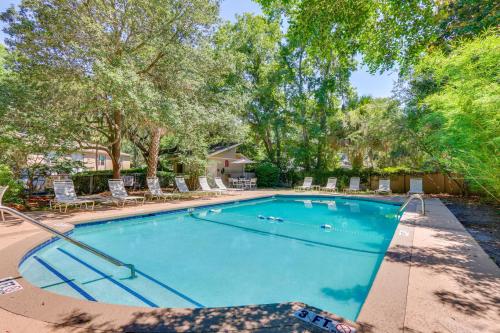 Pool Access, Walk to Beach Hilton Head Haven!