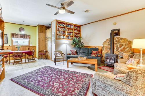 La Crescent Cottage on Minnesota Bluffs with View! in La Crescent, USA