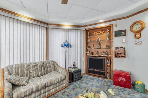 Facilities, Clarks Summit Gem w/ Private Yard & Parking in Clarks Summit (PA)