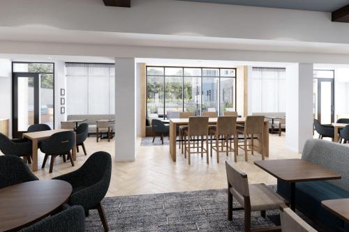 Staybridge Suites Detroit Woodhaven - image 7