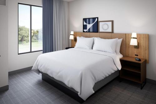 Staybridge Suites Detroit Woodhaven by IHG