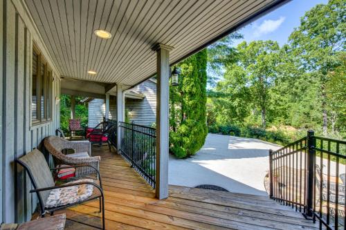 Hilltop Home with Panoramic Forest and Mountain Views! - image 12