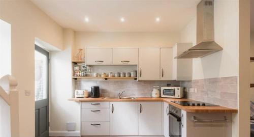 Cosy Cottage, Erwood, Builth Wells