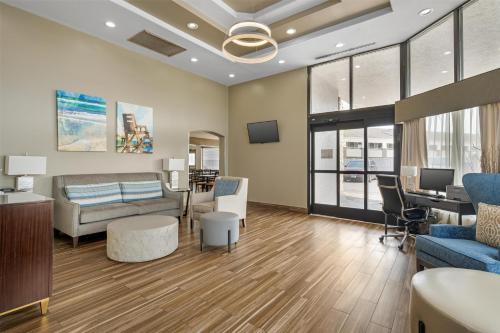 Best Western Center Inn - image 7