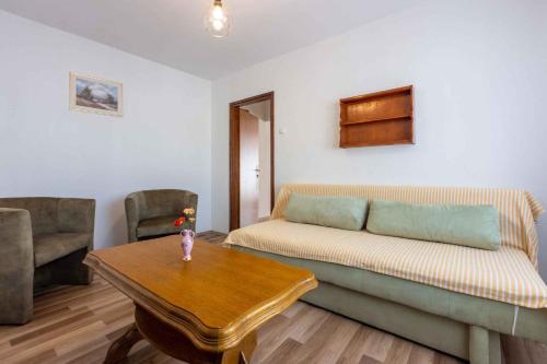 Apartment in Novi Vinodolski 39118 - image 9