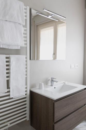 Bathroom, Minisuite Zefiro-Intero appartamento ad uso esclusivo by Appartamenti Petrucci in Foligno