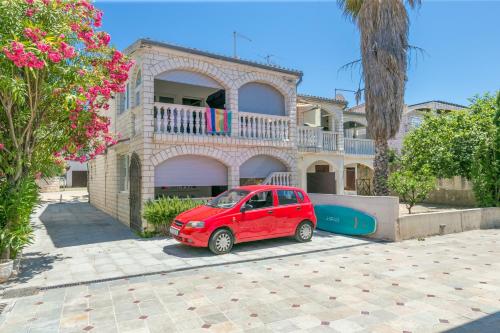 Family friendly apartments with a swimming pool Rogoznica - 7557 - image 5