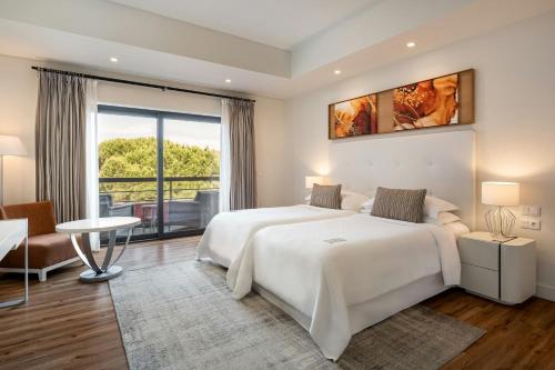 Premium Deluxe Room with Resort View image 7