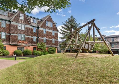 Wyndham Long Wharf 2BR Apartment with Resort Access - image 6