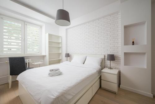 Plac Wilsona Modern Apartment by BookingHost, Варшава