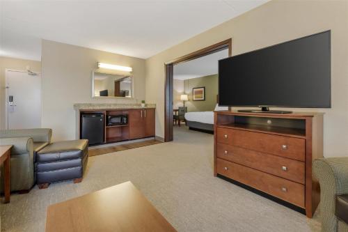 Queen Suite with Two Queen Beds