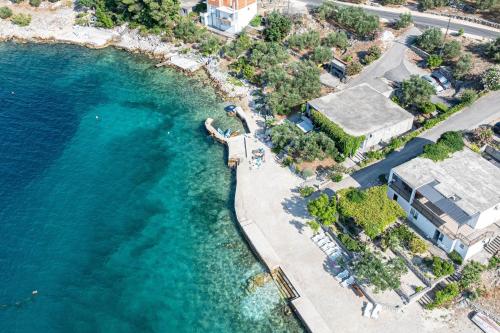 Apartments by the sea Cove Pjestata Peljesac - 10210
