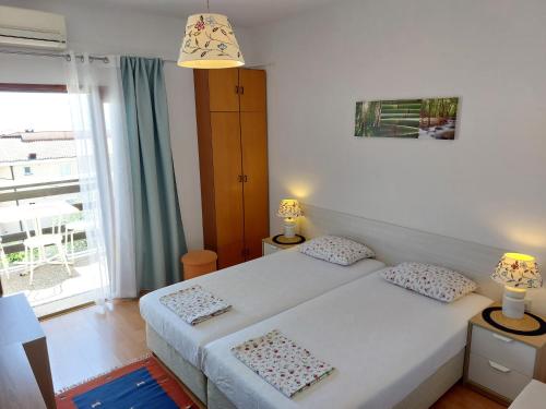 Apartments with parking space Makarska - 22633 - image 4