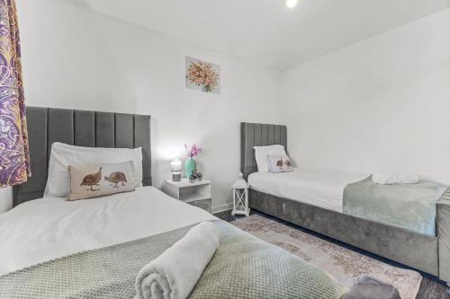 New large townhouse 3 bedrooms 4 beds and parking, Manchester (photo 7)