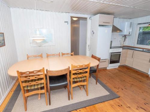 Iekārtas, 6 person holiday home in Thyholm in Thyholm