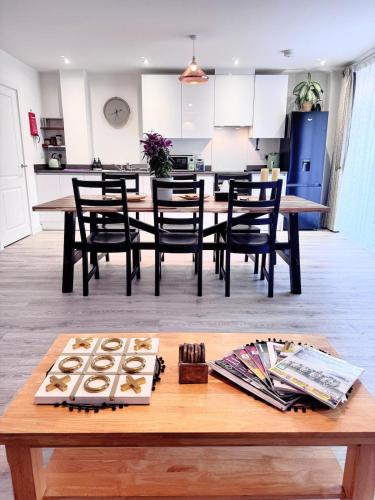 Full equipment brand new modern 4 double bedrooms house near city centre in Birmingham EdenGateway, Birmingham (fotografie 3)