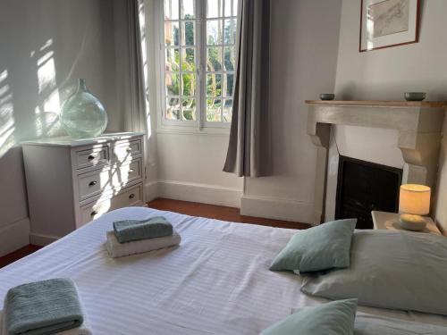 Gîte de charme au cœur du parc, animaux acceptés, Wi-Fi - FR-1-489-223 (Gite de charme au cœur du parc, animaux acceptes, Wi-Fi - FR-1-489-223) in تريفول