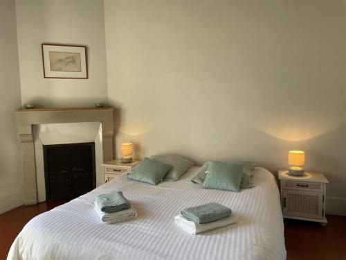 Charmant gîte au Pavillon d'Avrilly avec jardin privé et animaux admis - FR-1-489-223 (Charmant gite au Pavillon d'Avrilly avec jardin prive et animaux admis - FR-1-489-223) in ตริโวล