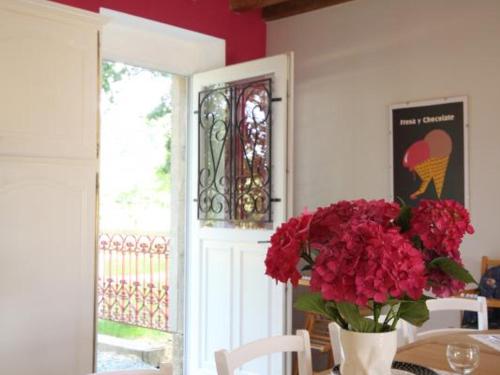 Maison spacieuse à St Denis de Villenette avec jardin clos - FR-1-497-115 (Maison spacieuse a St Denis de Villenette avec jardin clos - FR-1-497-115) in Ceauce