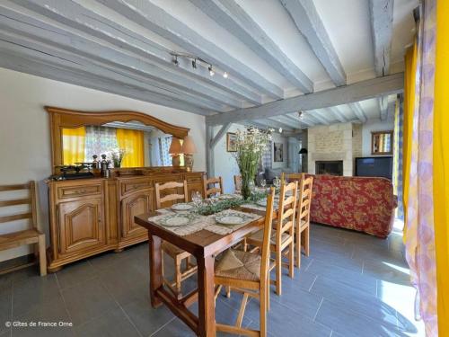 Grande maison campagne calme avec jardin clos, wifi, animaux acceptés - FR-1-497-245 (Grande maison campagne calme avec jardin clos, wifi, animaux acceptes - FR-1-497-245) in La Ferte-Frenel