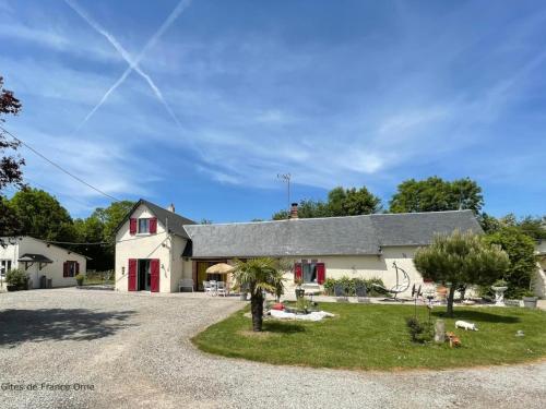 Grande maison de campagne avec cheminée et jardin, idéale pour familles ou amis - FR-1-497-182