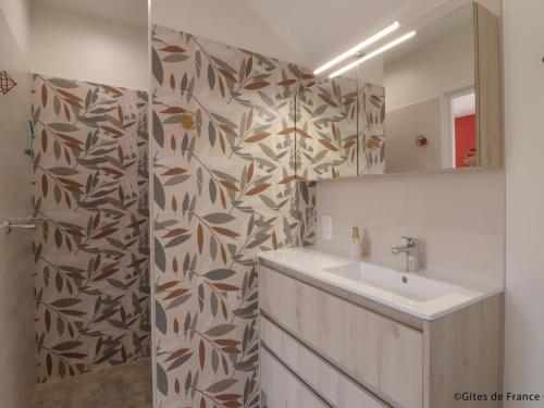 Maison individuelle avec jardin clos et recharge électrique à Gacé - FR-1-497-247 (Maison individuelle avec jardin clos et recharge electrique a Gace - FR-1-497-247) in Gacé