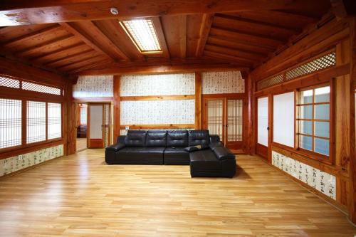 wandoenjelpensyeon in Gunoe-myeon