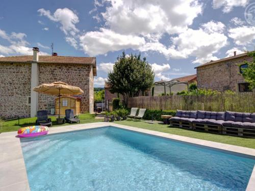 Gîte Belmont-de-la-Loire 4 pièces 5 personnes - FR-1-496-126 - image 3