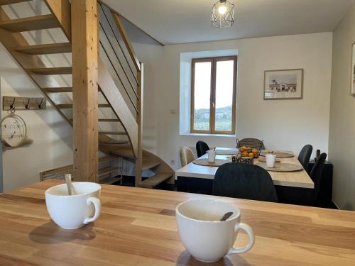 Bergerie Rénovée en Auvergne - Animaux Acceptés - FR-1-489-411 gîte à louer Bois de Tigoulet