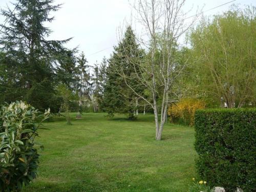 Gîte Saint-Pourçain-sur-Sioule 5 pièces 9 personnes - FR-1-489-60 - image 10