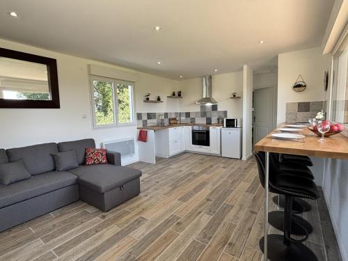 Chalet moderne et confortable au cœur de l'Allier - FR-1-489-582 in Marcillat-en-Combraille