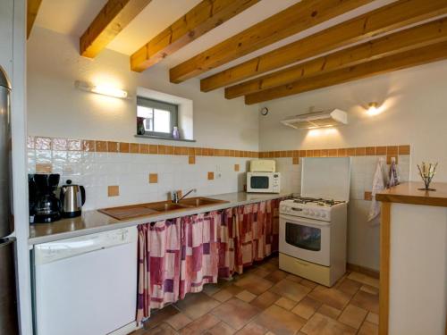 Grand Gite de Caractere pour 15 Pers. avec Jardin a Lure - FR-1-496-109 in Charbonnieres-les-Bains