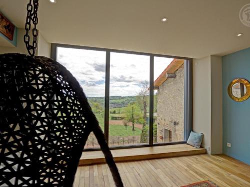 Grande maison rénovée, espace et charme au cœur de Saint-Symphorien-de-Lay - FR-1-496-312 (Grande maison renovee, espace et charme au cœur de Saint-Symphorien-de-Lay - FR-1-496-312) in Saint-Symphorien-de-Lay
