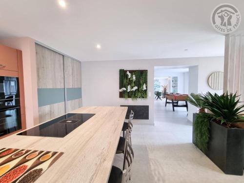 Gîte chaleureux avec WIFI et grand jardin, près de Disneyland - FR-1-532-22 (Gite chaleureux avec WIFI et grand jardin, pres de Disneyland - FR-1-532-22) in Verdelot