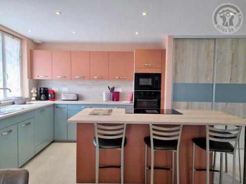 Gîte chaleureux avec WIFI et grand jardin, près de Disneyland - FR-1-532-22 (Gite chaleureux avec WIFI et grand jardin, pres de Disneyland - FR-1-532-22) in Verdelot