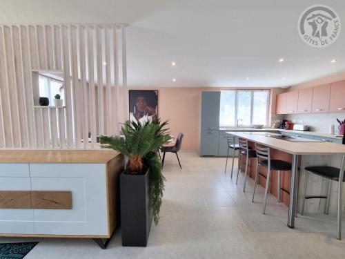 Gîte chaleureux avec WIFI et grand jardin, près de Disneyland - FR-1-532-22 (Gite chaleureux avec WIFI et grand jardin, pres de Disneyland - FR-1-532-22) in Verdelot