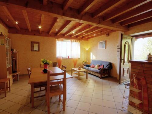 Gite confortable 2 chambres avec animaux acceptes en pleine campagne - FR-1-496-130 in Other