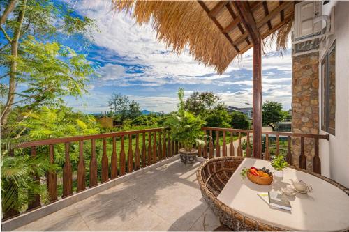 Villa with Private Pool image 7