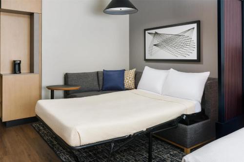 1 king bed, 1 sofa bed