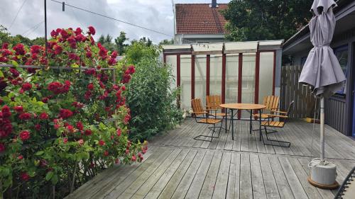 Apartment in Stocken, with sauna, 250 m from the sea in Gullholmen