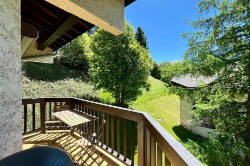 Les Tulipes Blanches in 梅婕芙市中心