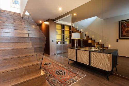 Skyline Retreat with pool by Portugal Active in Matos