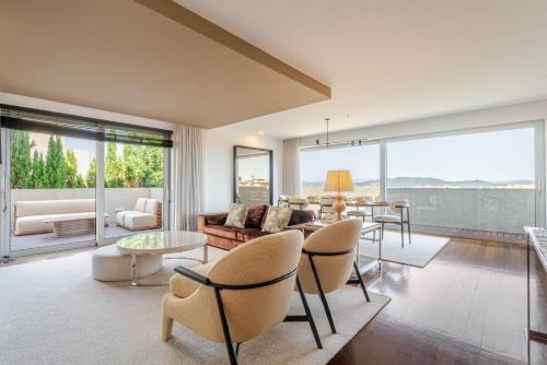 Skyline Retreat with pool by Portugal Active in Matos