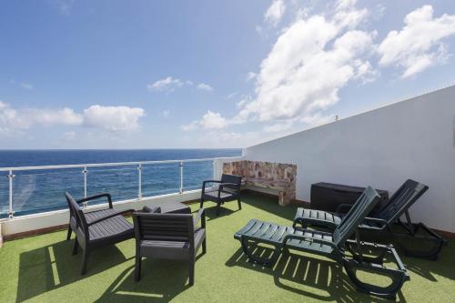 PentHouse Loft - Terrace & Natural Pool in Galdar